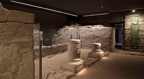 Im Museum Sankt Dionys, Mittelalterliche Ausgrabungen.